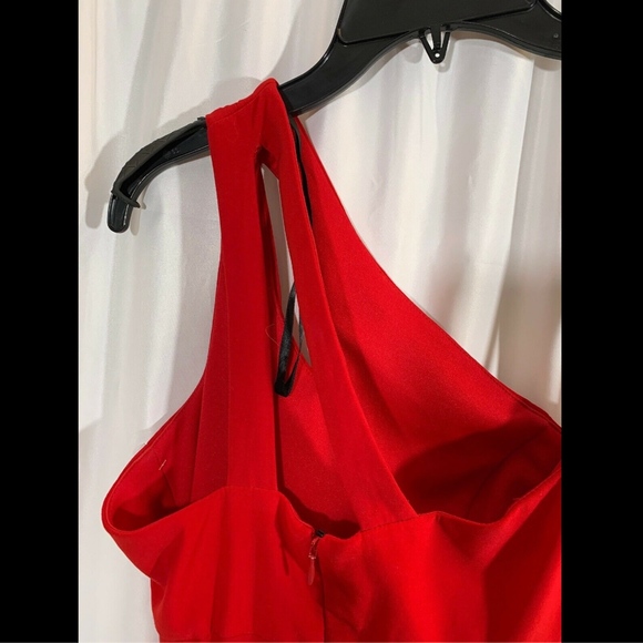 NEW $188 XSCAPE Keyhole One-Shoulder Evening Gown - Picture 6 of 8